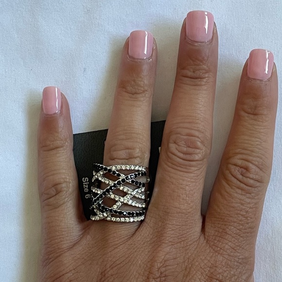 Express Ring - Picture 2 of 5